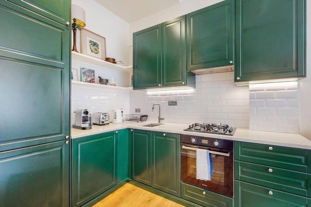 Beautiful 1 Bedroom In Shepards Bush * Londres
